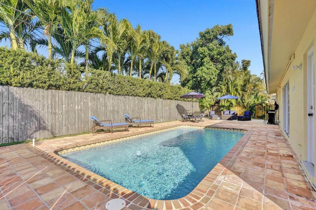 Beautiful 4 Bedrooms/Pool/Walk To Beach Deerfield Beach Exterior photo
