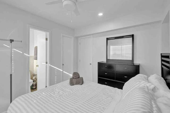 Beautiful 4 Bedrooms/Pool/Walk To Beach Deerfield Beach Exterior photo