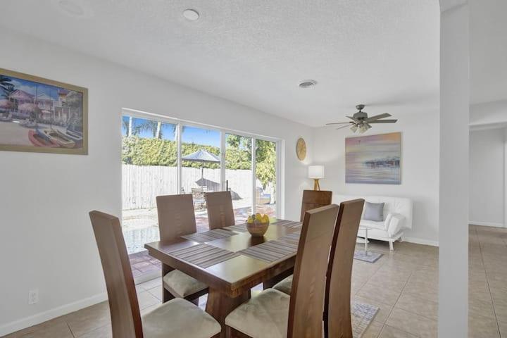 Beautiful 4 Bedrooms/Pool/Walk To Beach Deerfield Beach Exterior photo